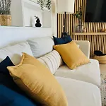 Cozy - Balcony & Sea View *