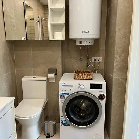 Cozy - Balcony & Sea View Апартаменти