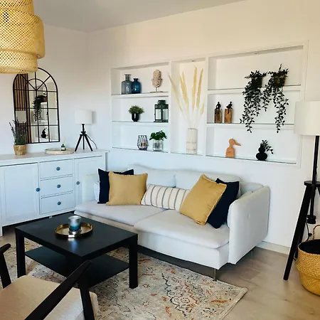Cozy - Balcony & Sea View Apartamento