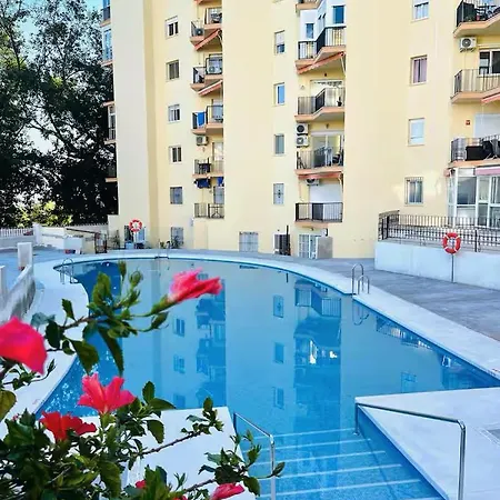Sea View Apartment, 100m To Beach, Sunrise Balcony & Pool Апартаменты *