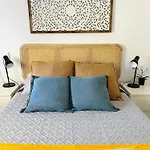 Appartement Cozy - Balcony & Sea View *